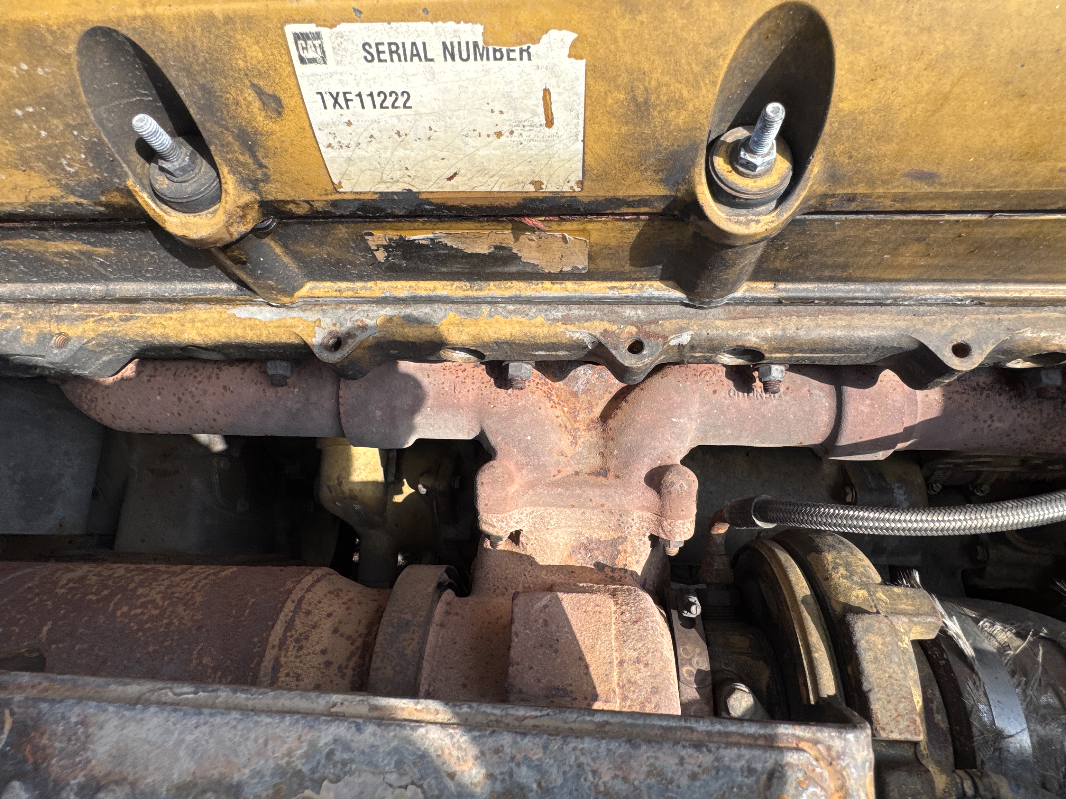 LEX-004-Cat-349D2L-large-excavator-inspection-engine-exhaust-system