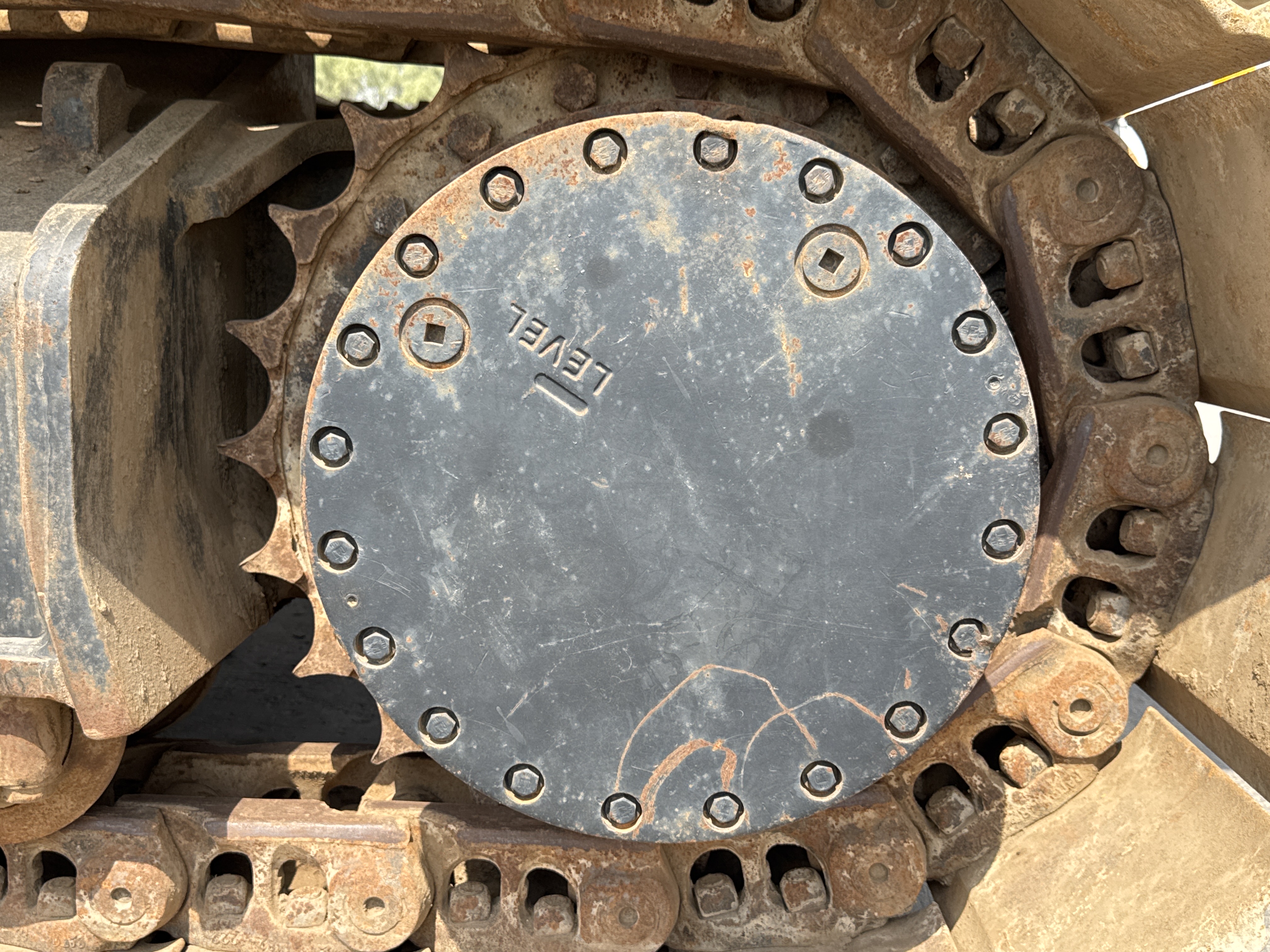 LEX-004-Cat-349D2L-large-excavator-inspection-undercarriage-final-drives