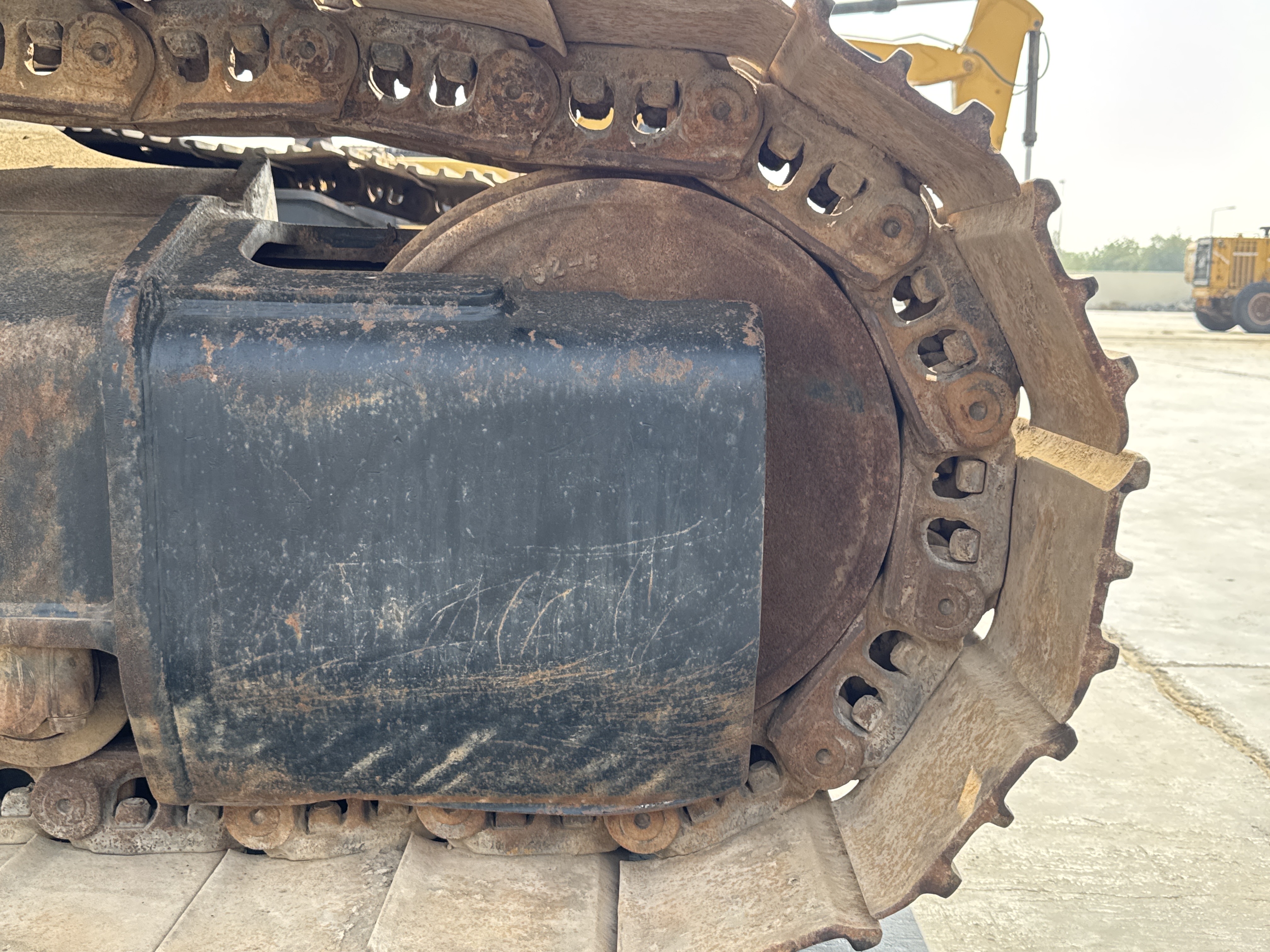 LEX-004-Cat-349D2L-large-excavator-inspection-undercarriage-right-idler
