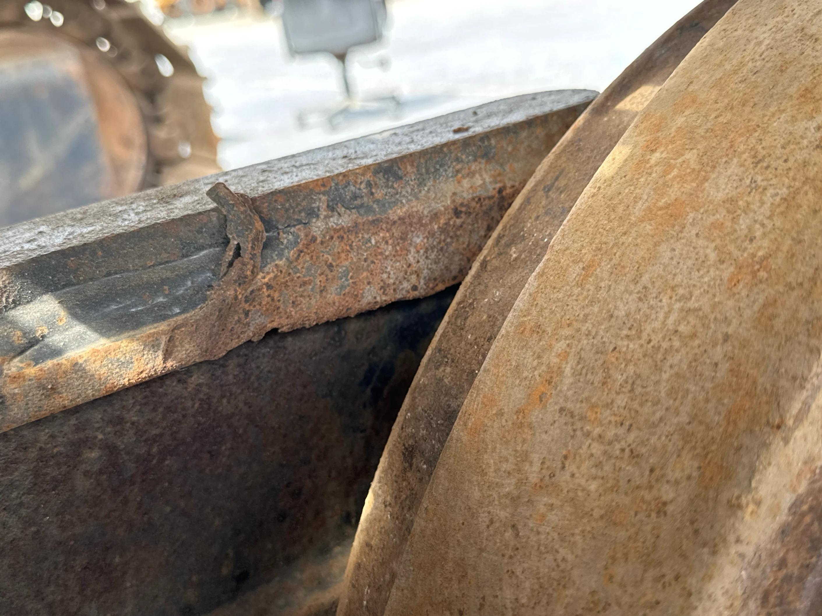 LEX-004-Cat-349D2L-large-excavator-inspection-undercarriage-right-idler