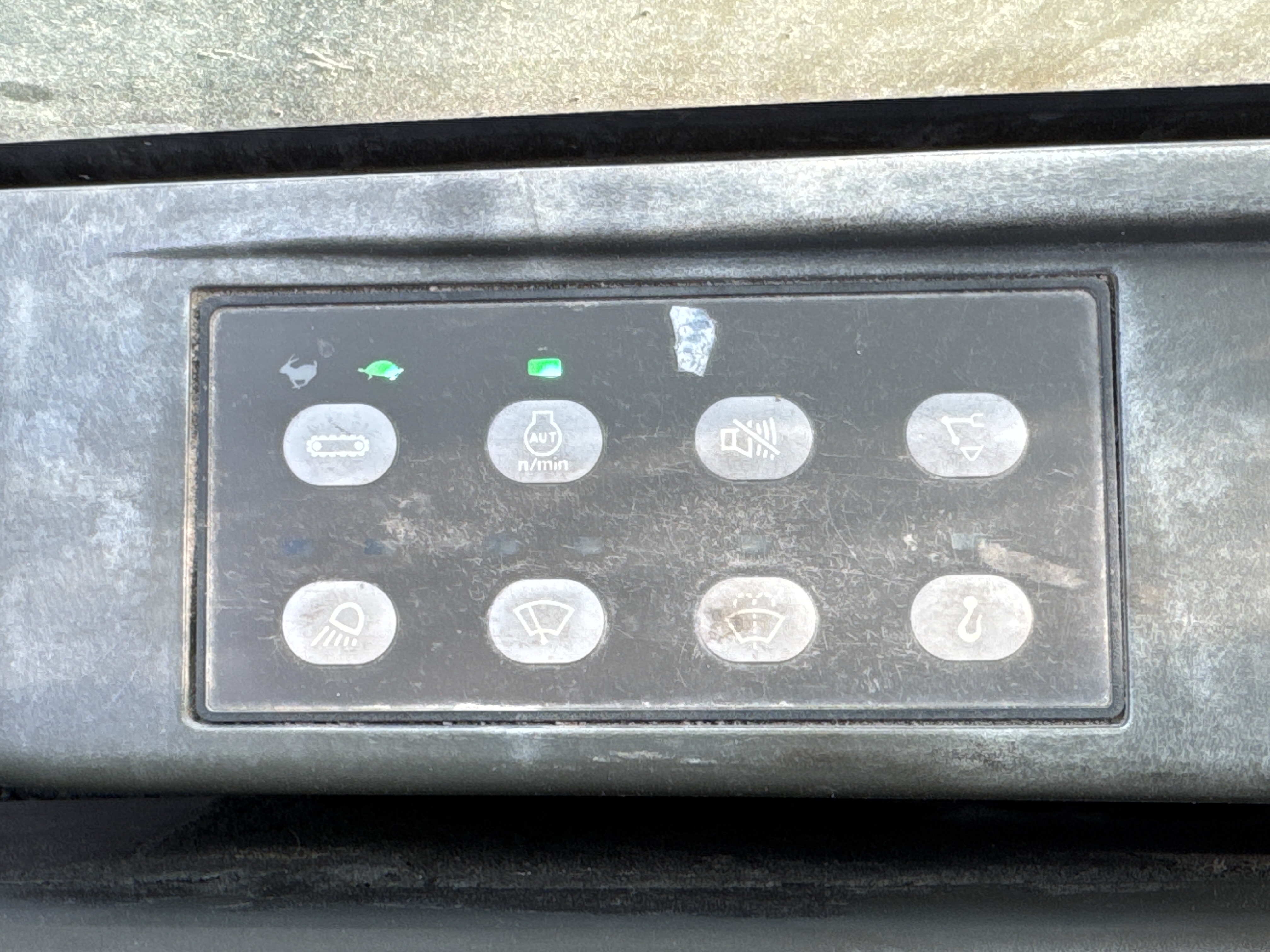LEX-004-Cat-349D2L-large-excavator-inspection-cabin-electronic-instrument-board
