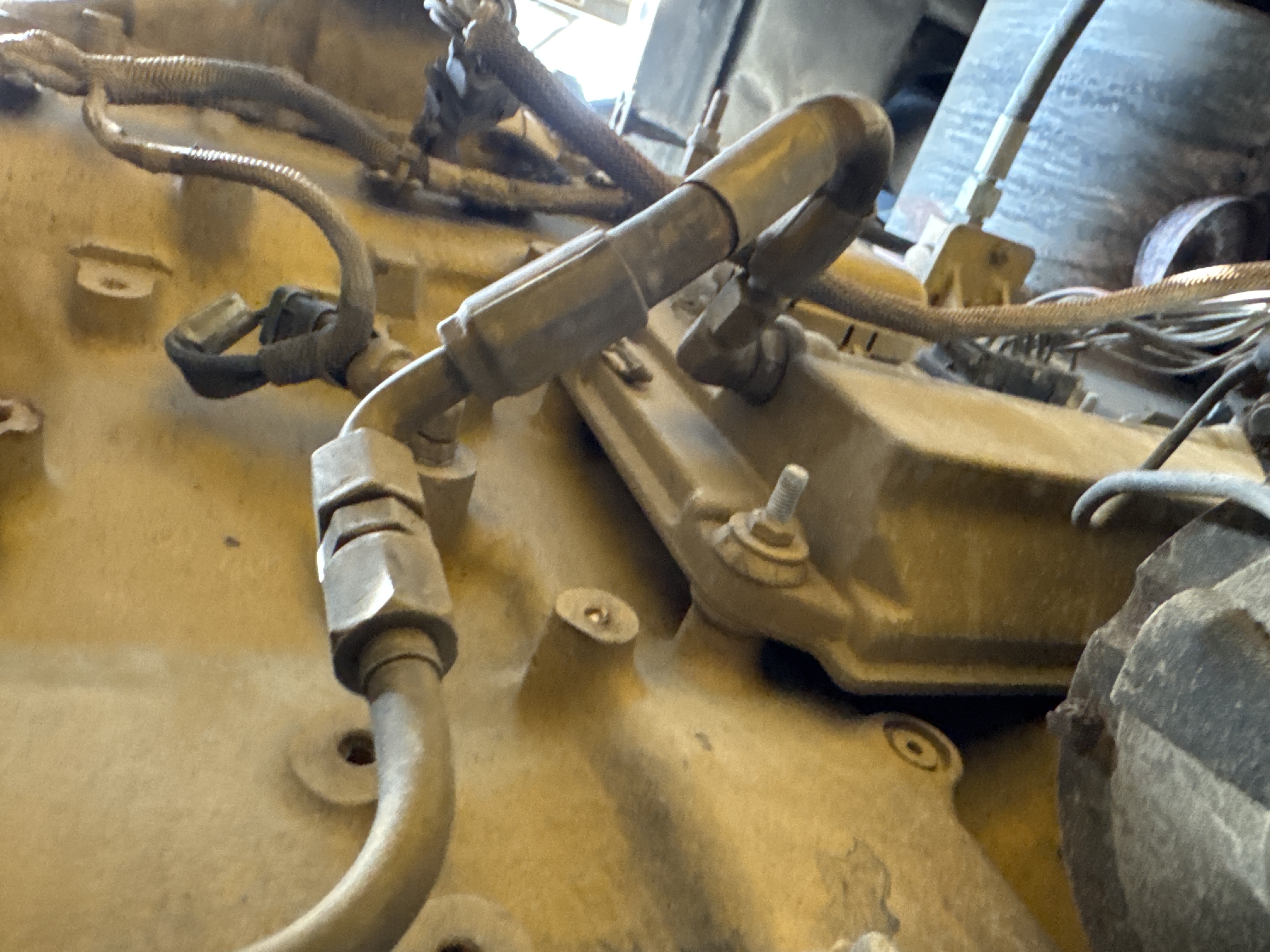 LEX-004-Cat-349D2L-large-excavator-inspection-engine-fuel-leaks