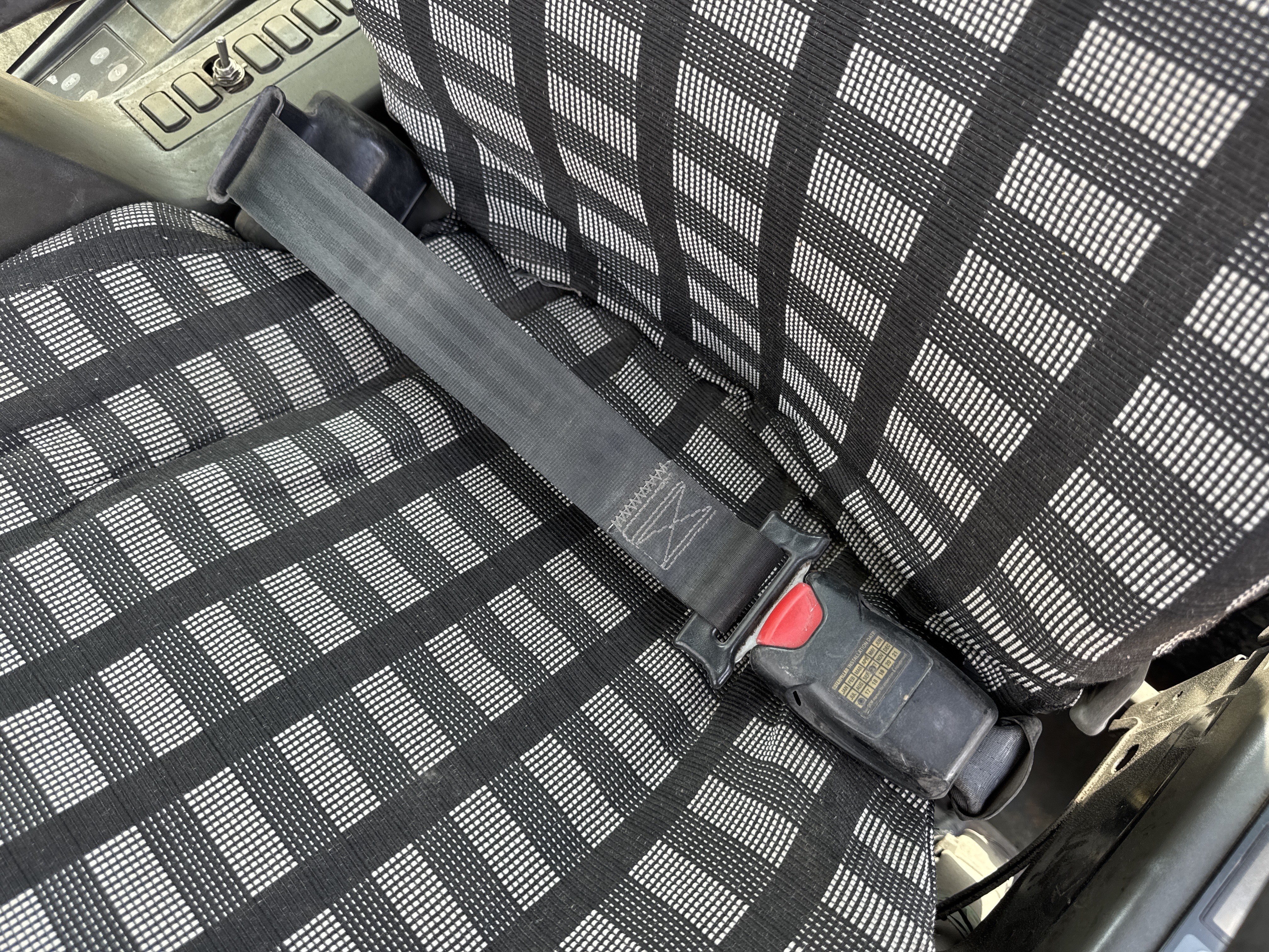 LEX-004-Cat-349D2L-large-excavator-inspection-safety-seat-belts