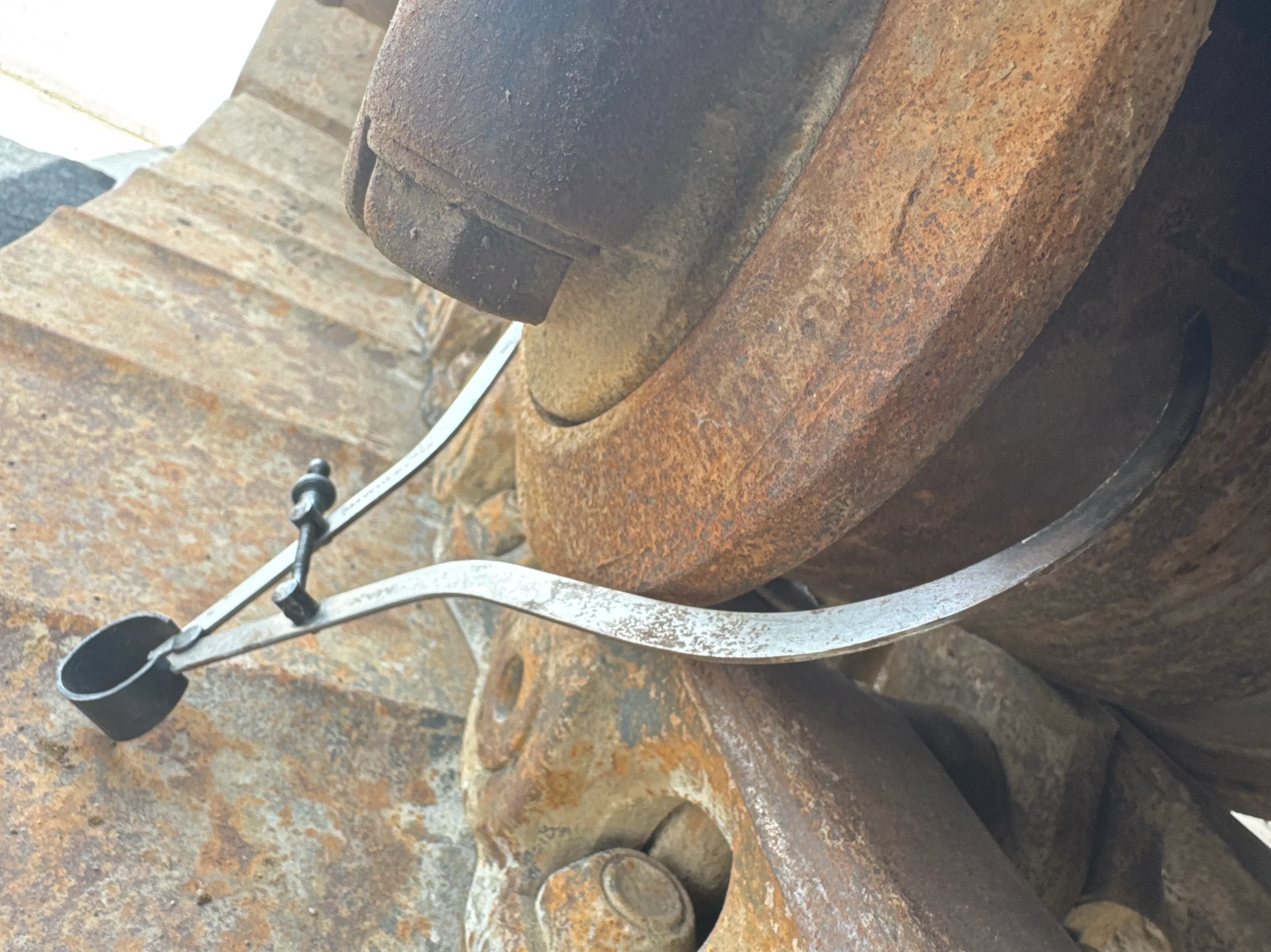 LEX-004-Cat-349D2L-large-excavator-inspection-undercarriage-right-track-rollers