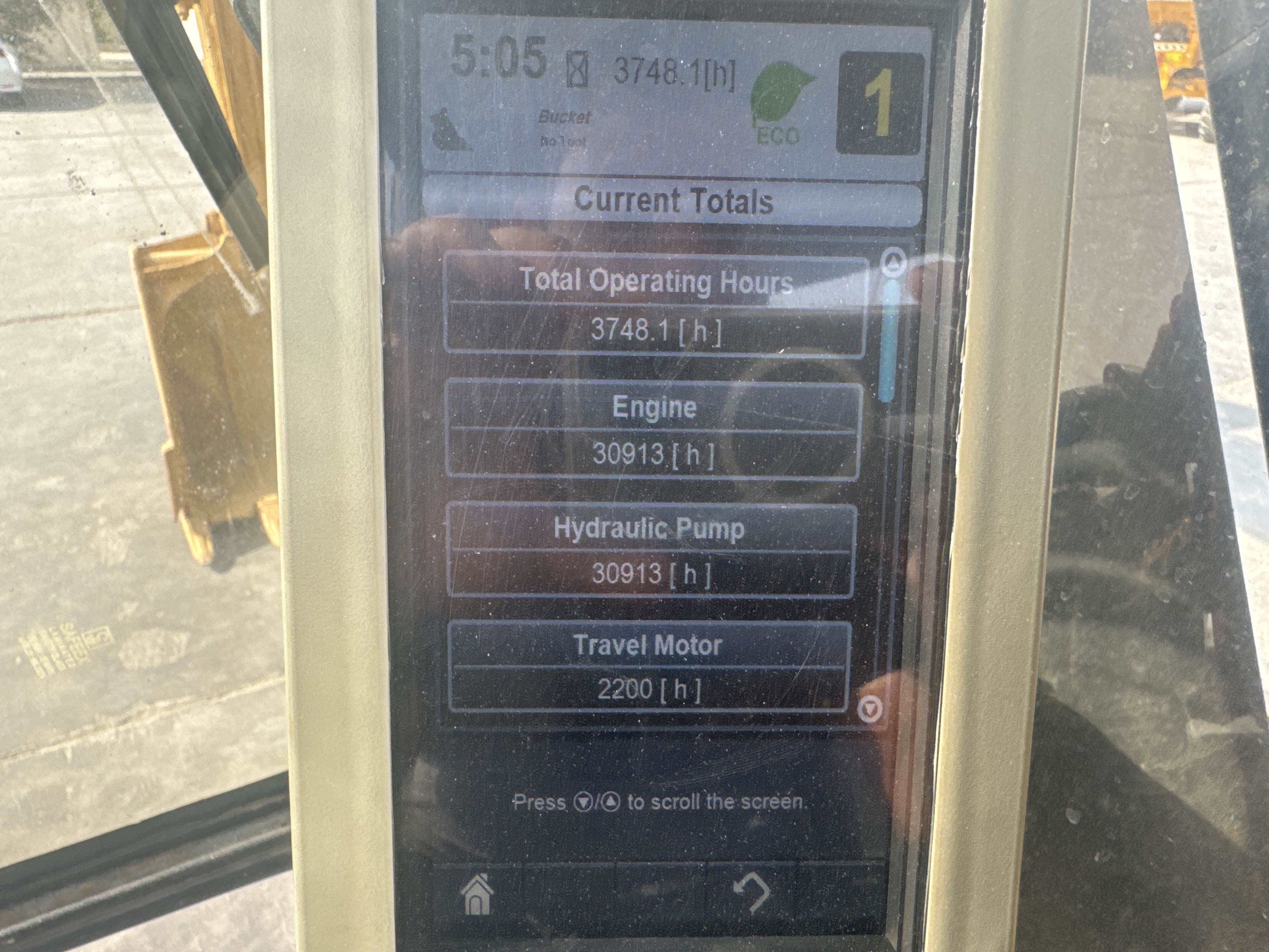 MDX-007-Cat-320D2-Medium-excavators-inspection-General-Hour-meter-2