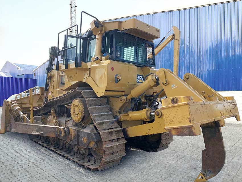 Generation-Cat D8 crawler dozers-exterior