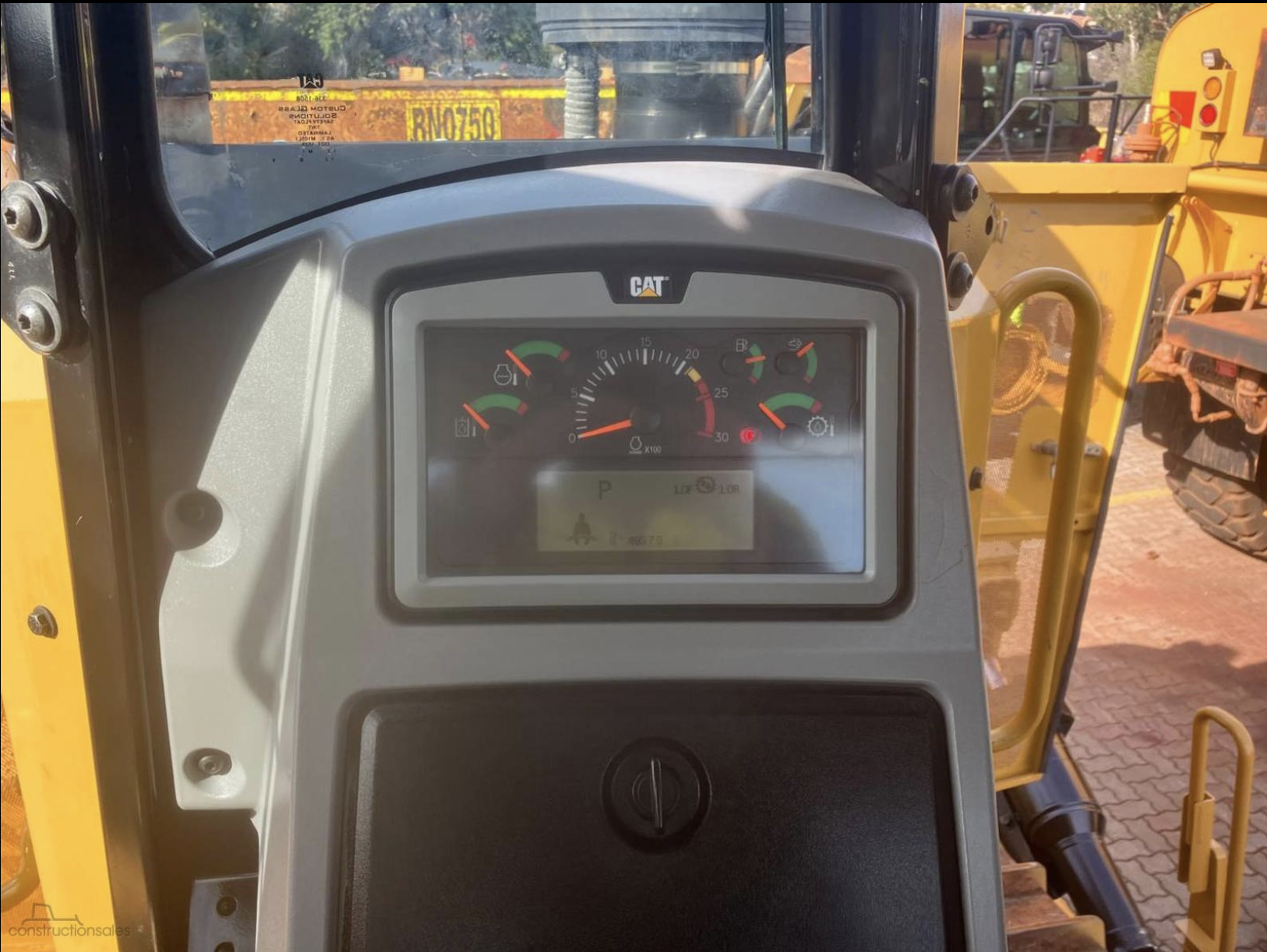 Generation-Cat D9 Crawler dozers-interior