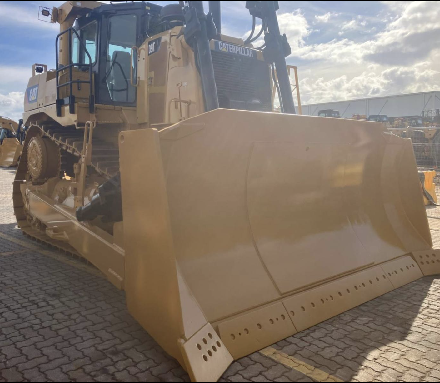 Generation-Cat D9 Crawler dozers-attachments