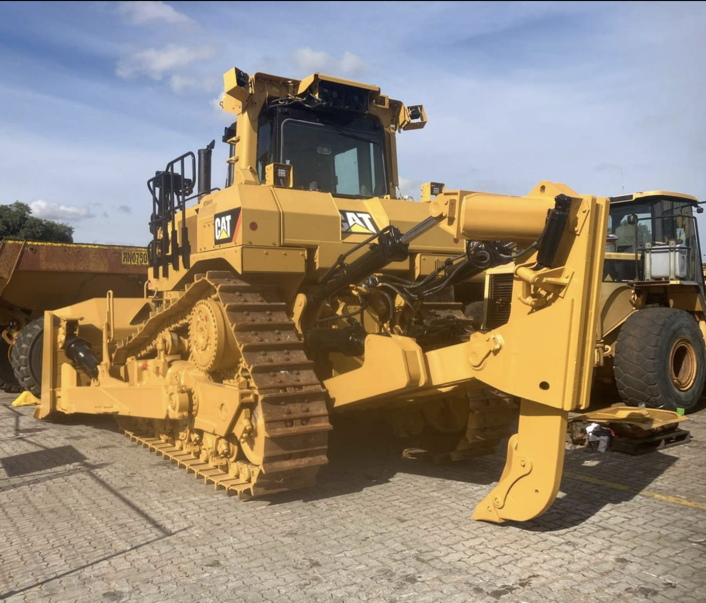 Generation-Cat D9 Crawler dozers-attachments