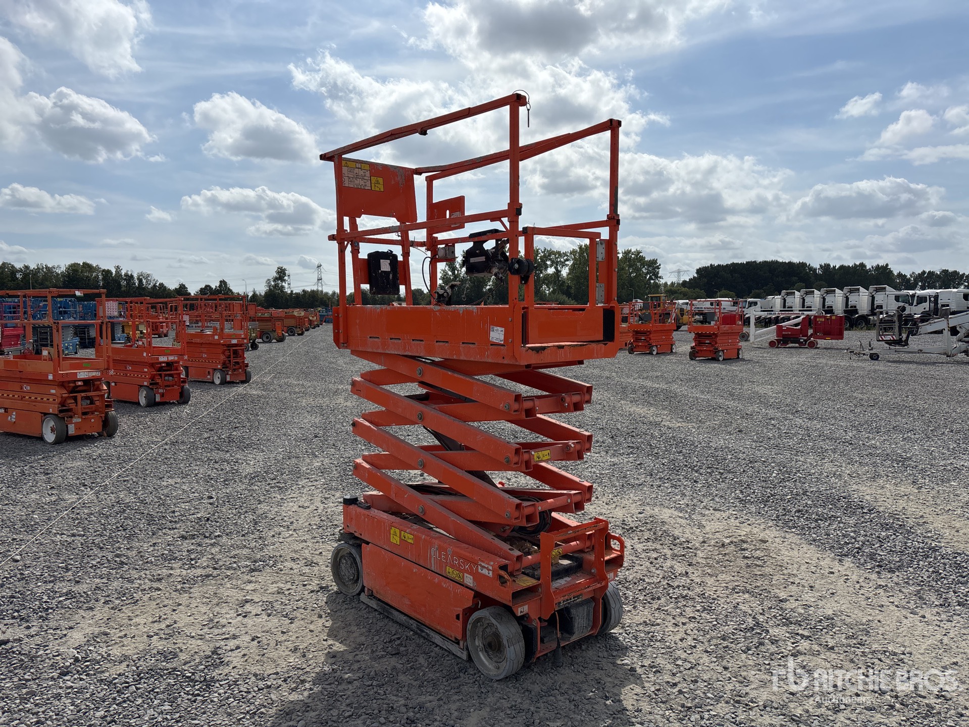 Generation-JLG 1932 Scissor lifts-exterior