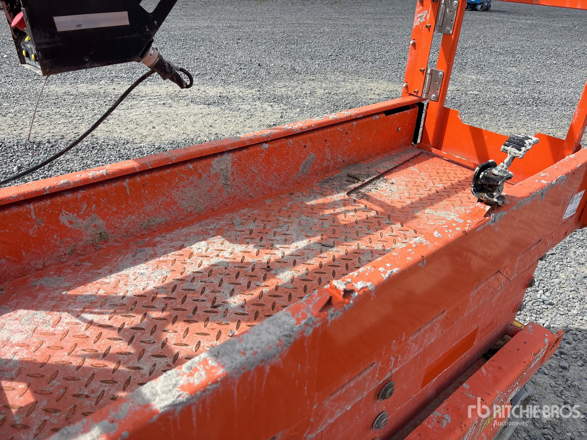 Generation-JLG 1932 Scissor lifts-attachments