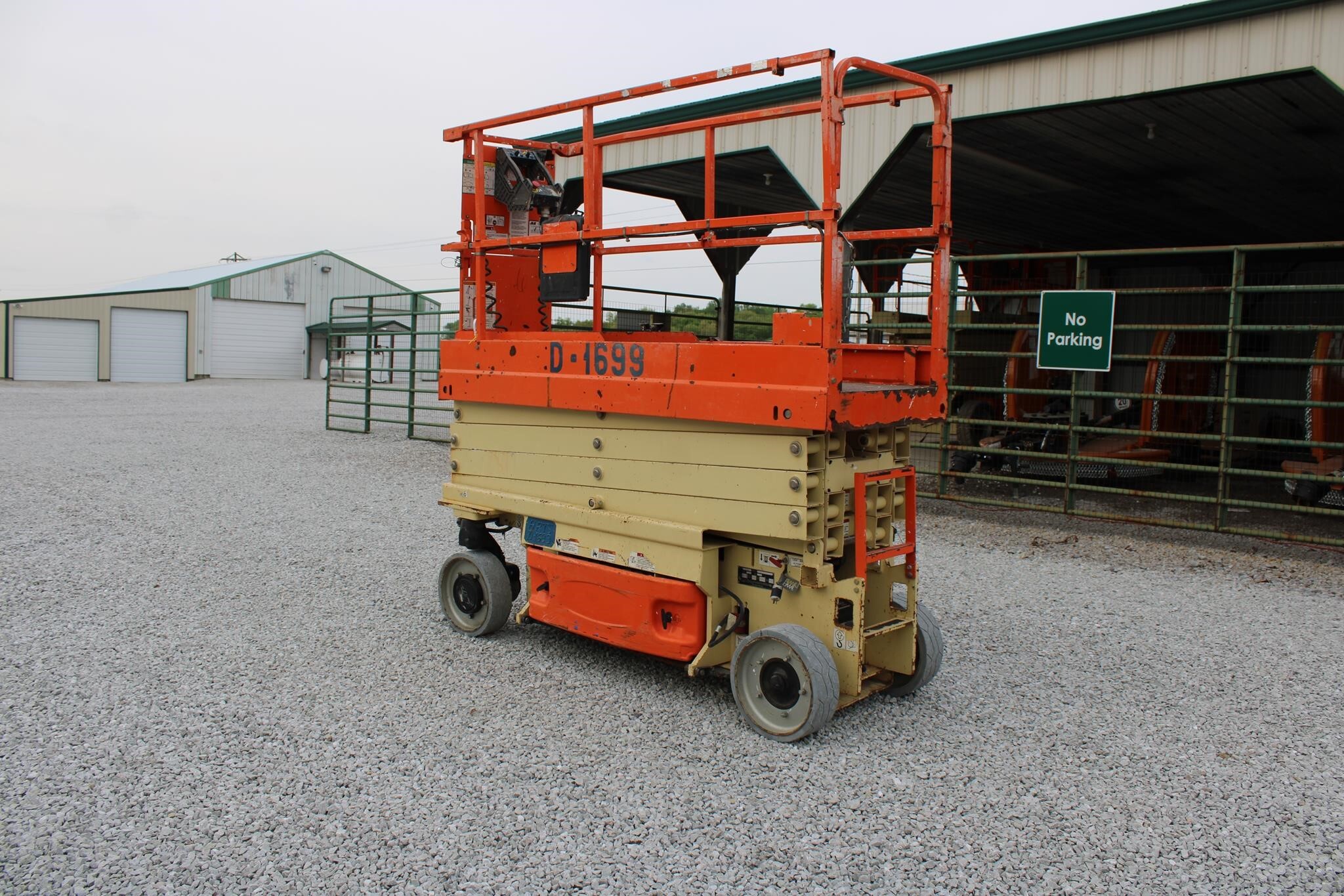 Generation-JLG 2632 Scissor lifts-exterior