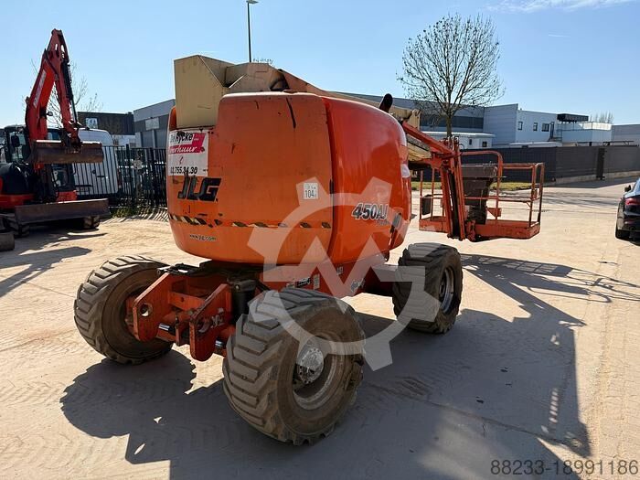 Generation-JLG 450 Boom lifts-exterior