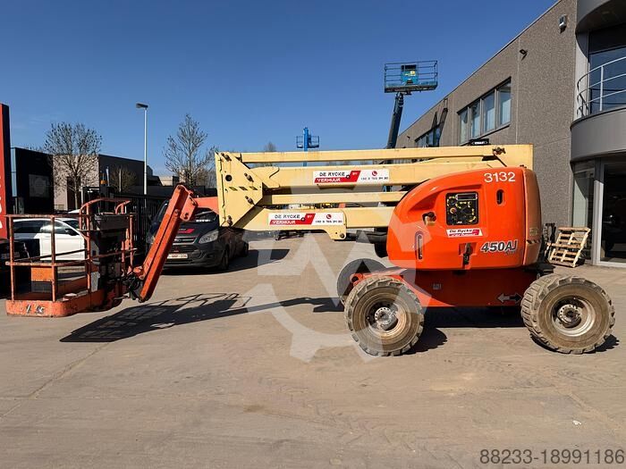 Generation-JLG 450 Boom lifts-exterior