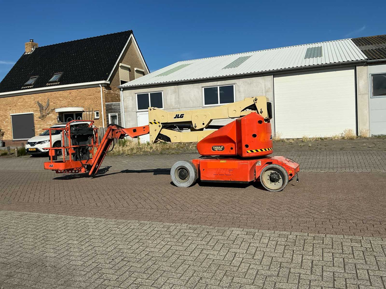 Generation-JLG E400 Boom lifts-exterior