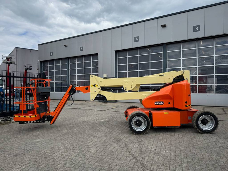 Generation-JLG E450 Boom lifts-exterior