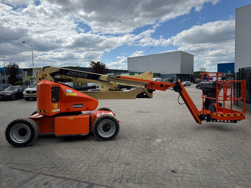 Generation-JLG E450 Boom lifts-exterior