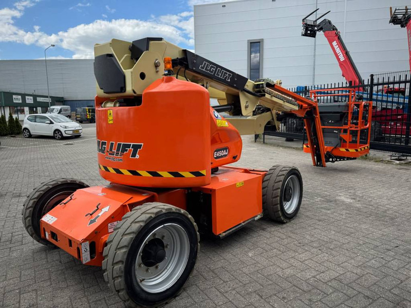 Generation-JLG E450 Boom lifts-exterior