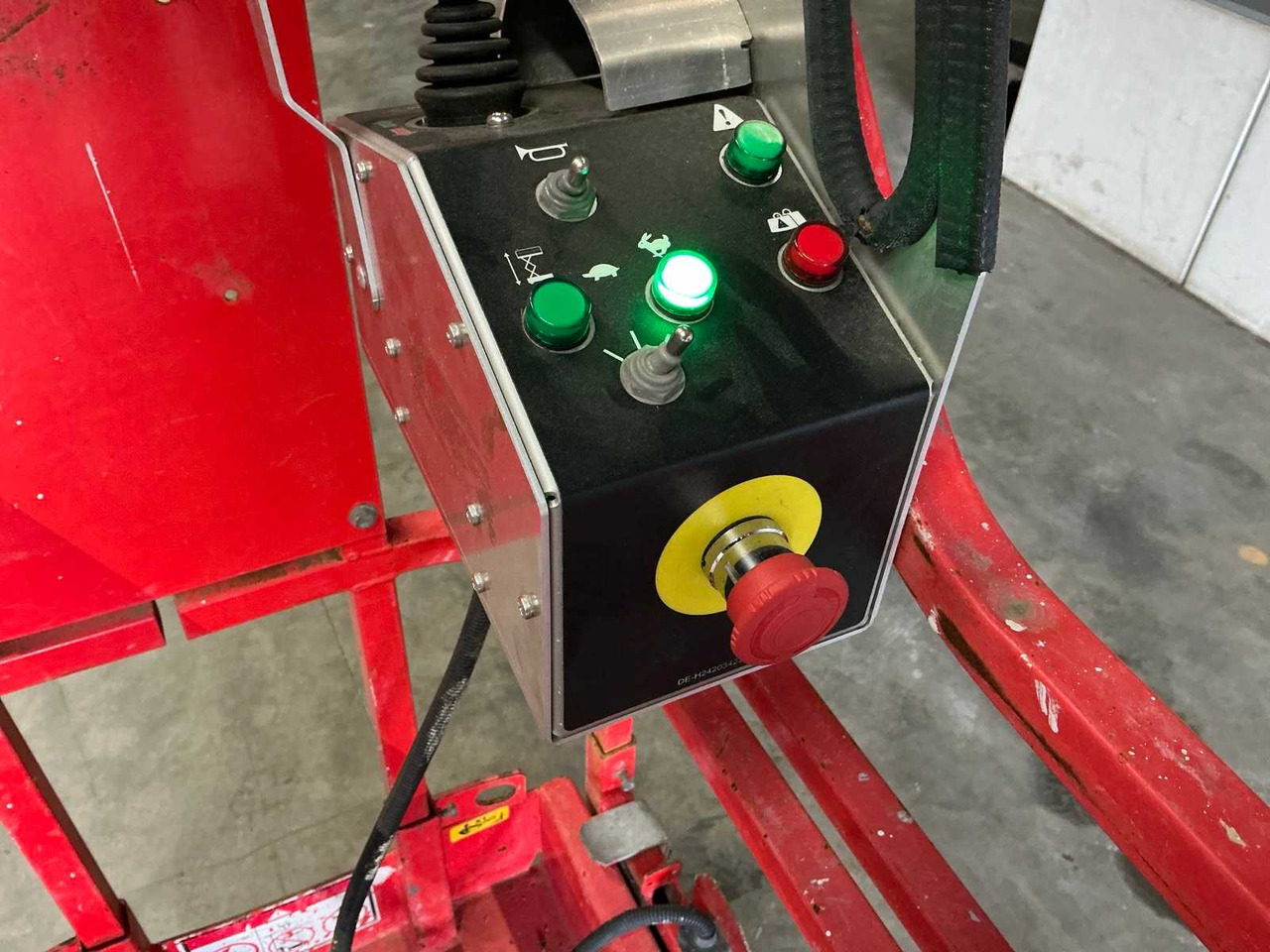 Generation-Haulotte OPTIMUM Scissor lifts-interior