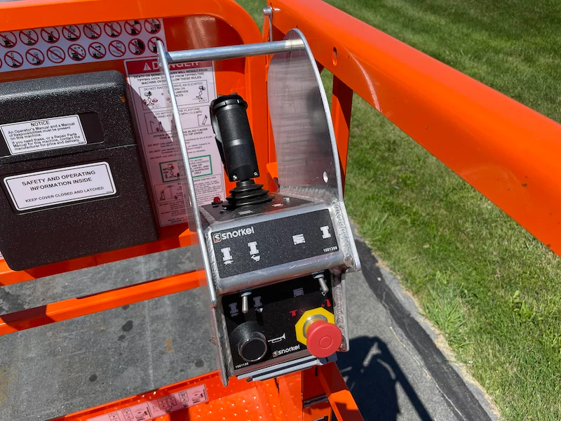 Generation-Snorkel S3219 Scissor lifts-interior