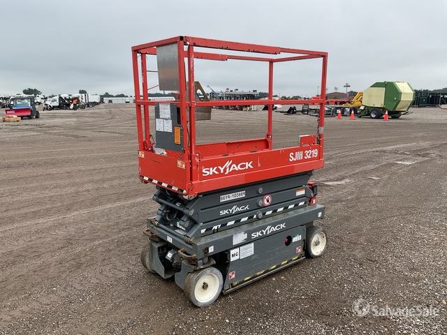 Generation-Skyjack SJIII Scissor lifts-exterior