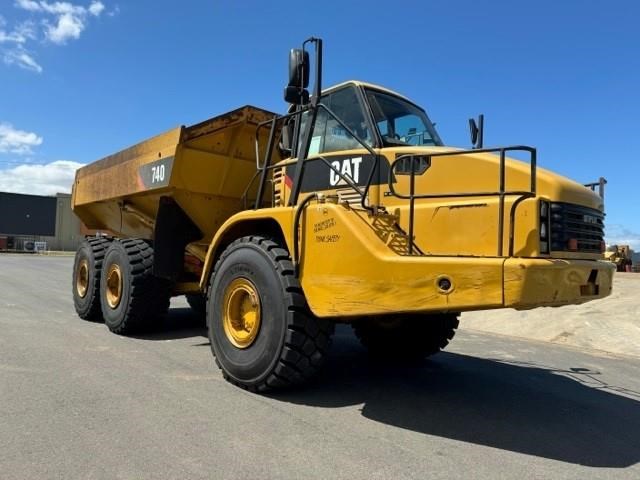 Generation-Cat 740 Articulated dump trucks-exterior