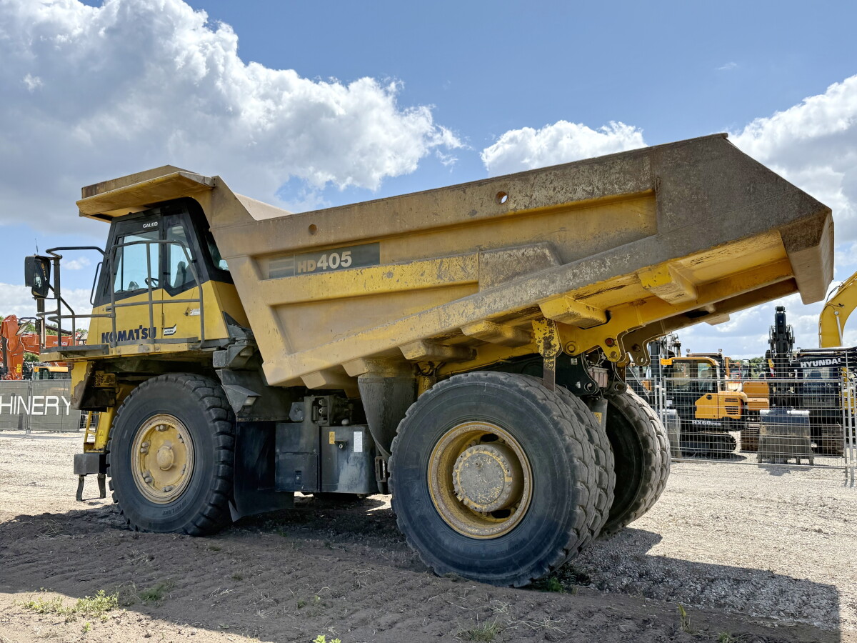 Generation-Komatsu HD405 Off-highway trucks-exterior