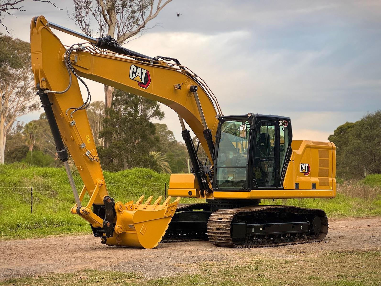 Generation-Cat 320 Medium excavators-exterior