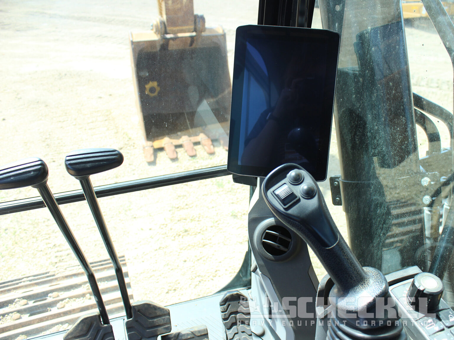 Generation-Cat 336 Medium excavators-interior