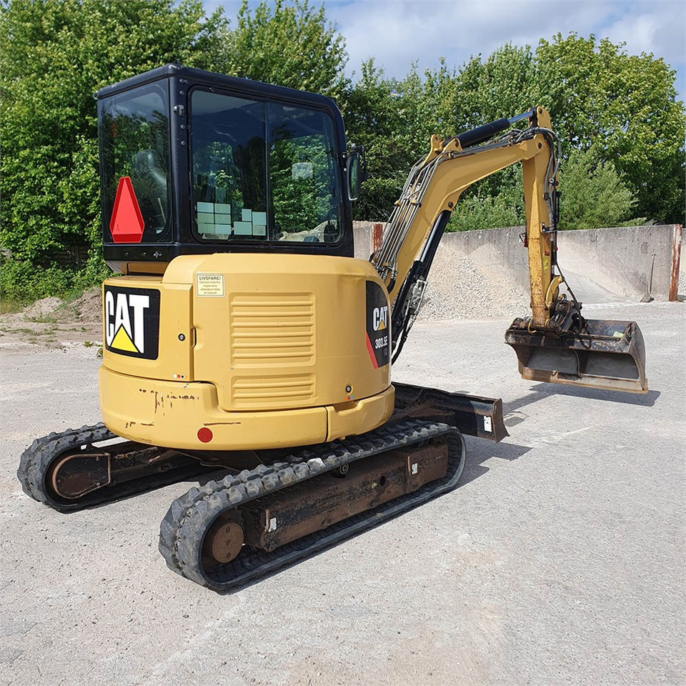 Generation-Cat 303 Mini excavators-exterior
