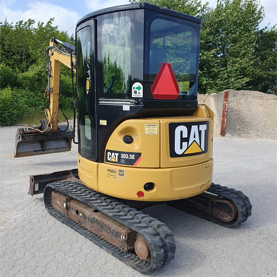 Generation-Cat 303 Mini excavators-exterior