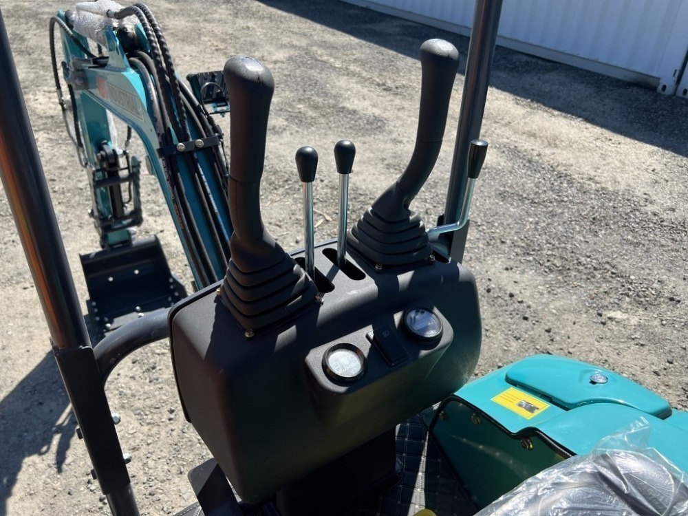 Generation-AGT QK16 Mini excavators-interior
