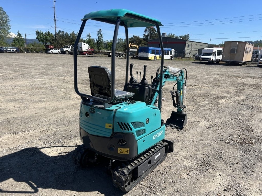 Generation-AGT QK16 Mini excavators-exterior