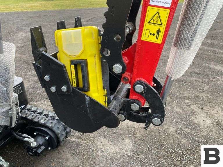 Generation-VICSEC VC13 Mini excavators-attachments