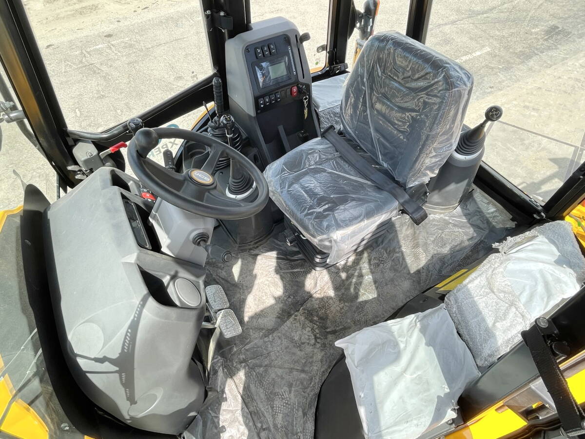 Generation-JCB 3DX Backhoe loaders-interior