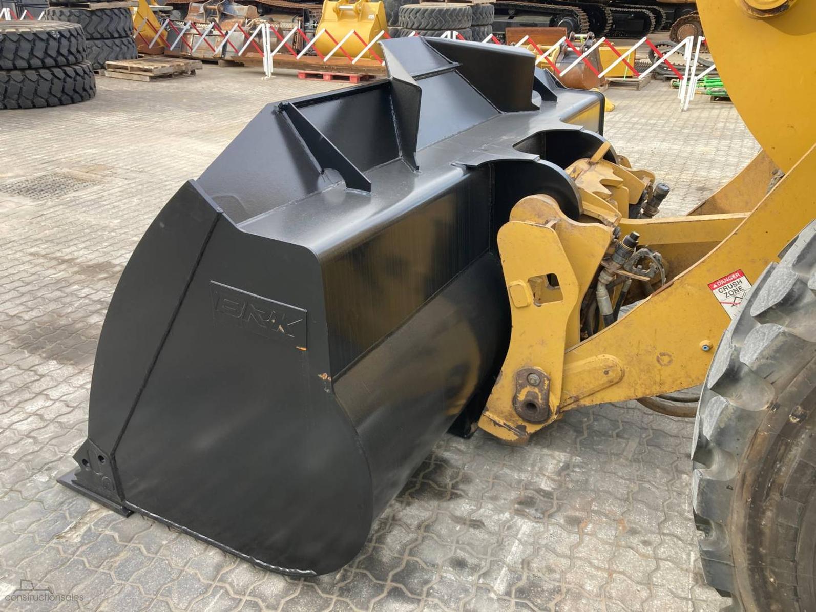 Generation-Cat 938 Wheel loaders-attachments