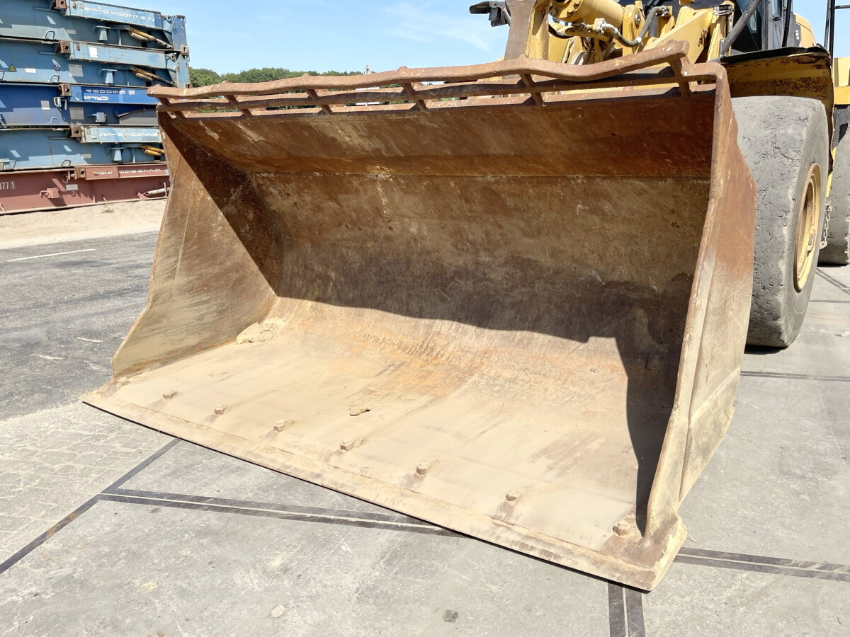 Generation-Cat 966 Wheel loaders-attachments