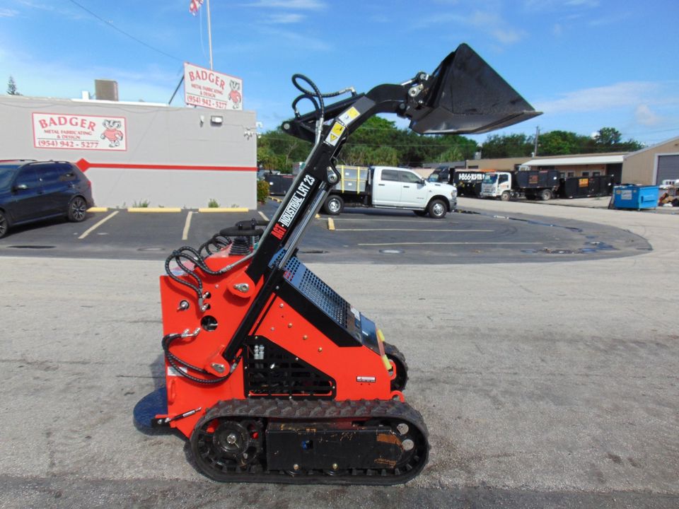 Generation-AGT LRT23 Compact track loaders-exterior