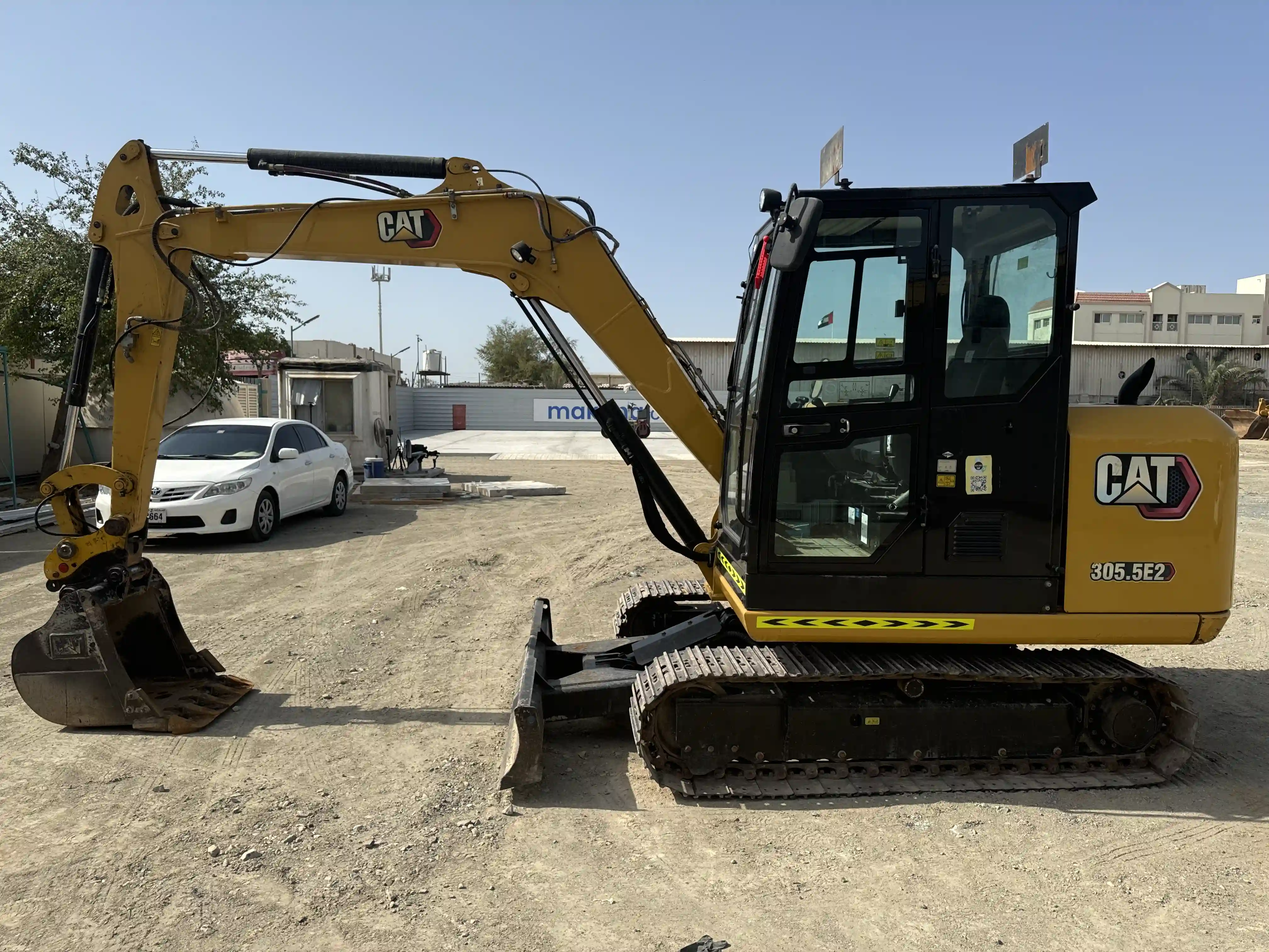 MNX-003-Cat-305.5E2-Mini-excavators-inspection-Structure-Paint-1