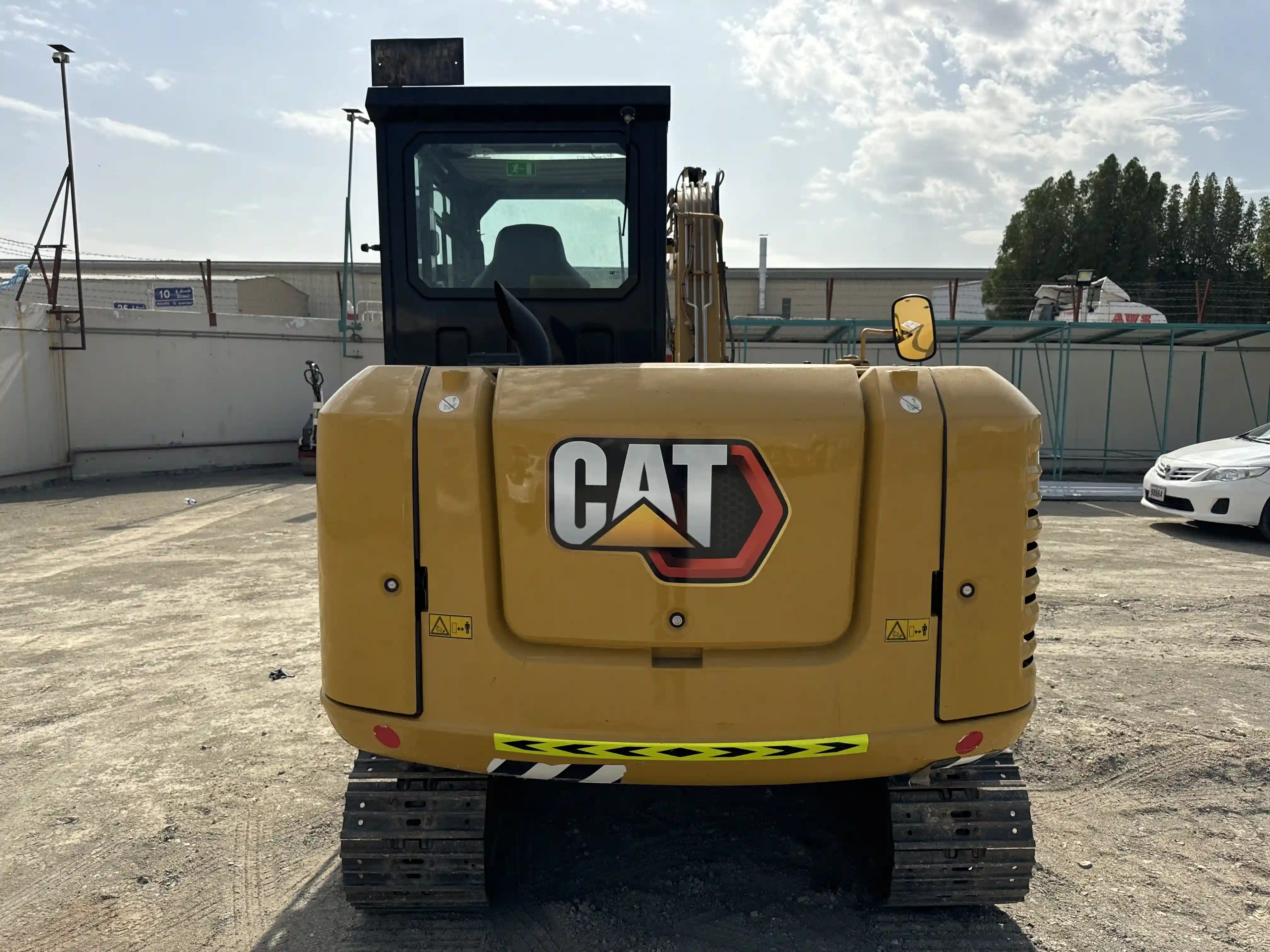 MNX-003-Cat-305.5E2-Mini-excavators-inspection-Structure-Paint-1