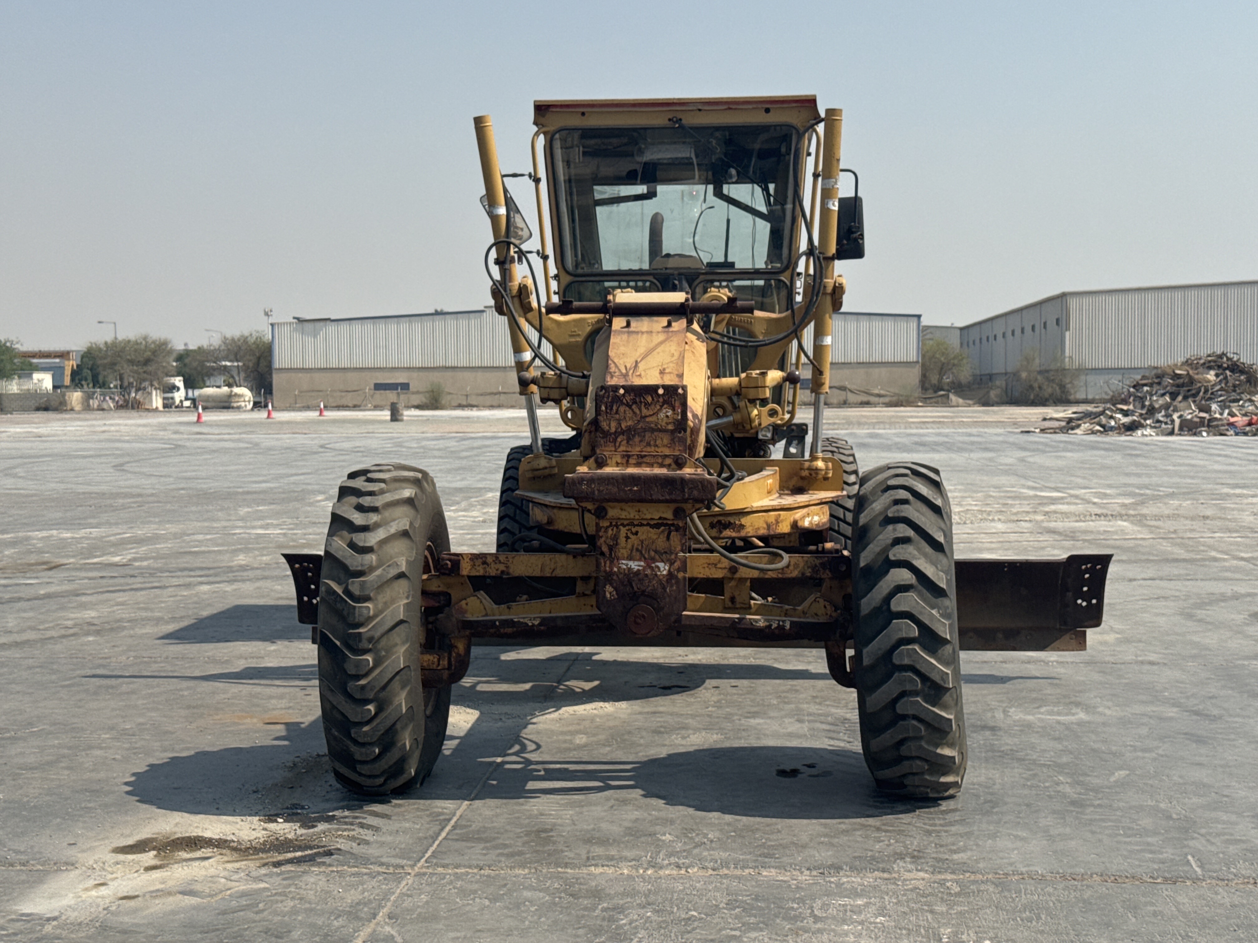 MGG-001-Cat-140K-Motor-graders-inspection-Structure-Paint-2