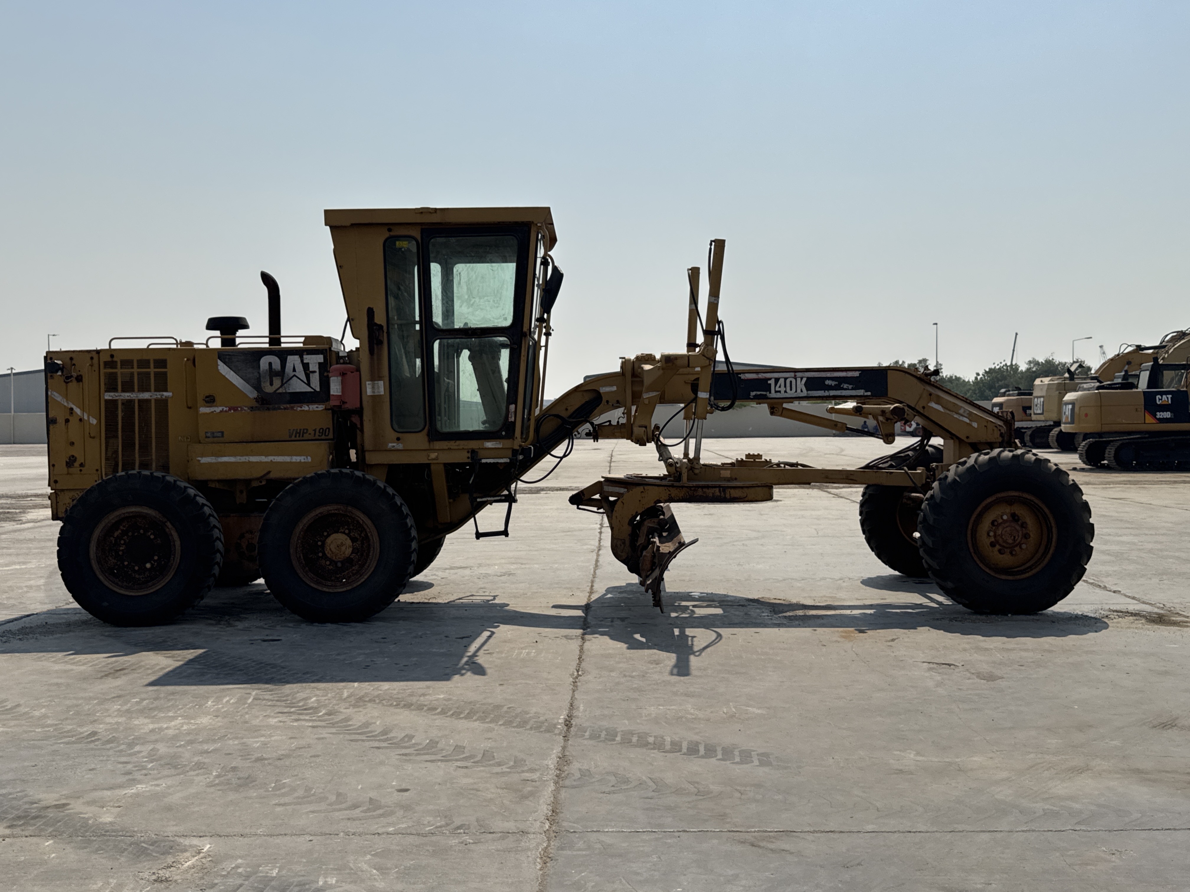 MGG-001-Cat-140K-Motor-graders-inspection-Structure-Paint-2