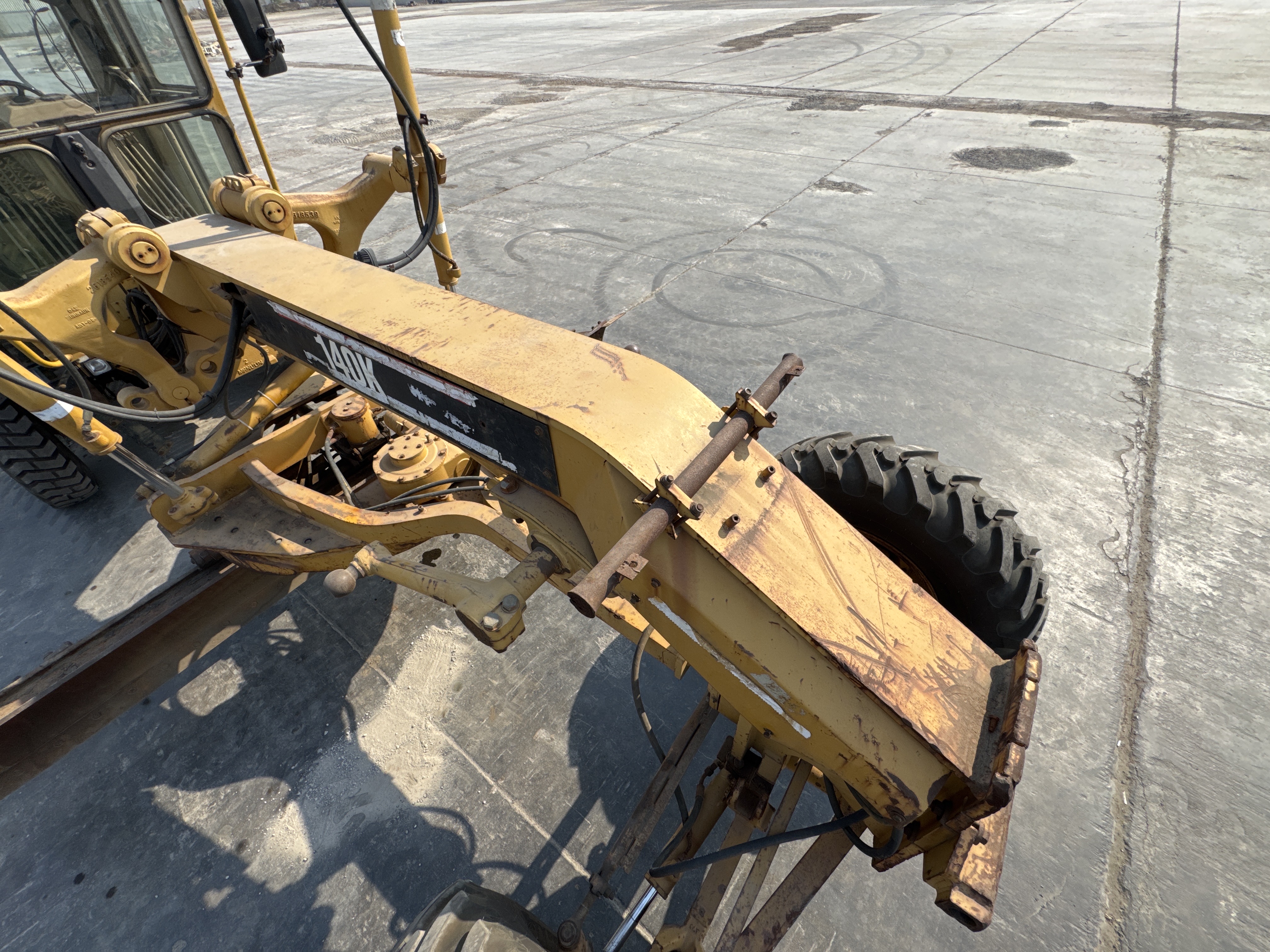 MGG-001-Cat-140K-Motor-graders-inspection-Chassis-Frame-condition-2