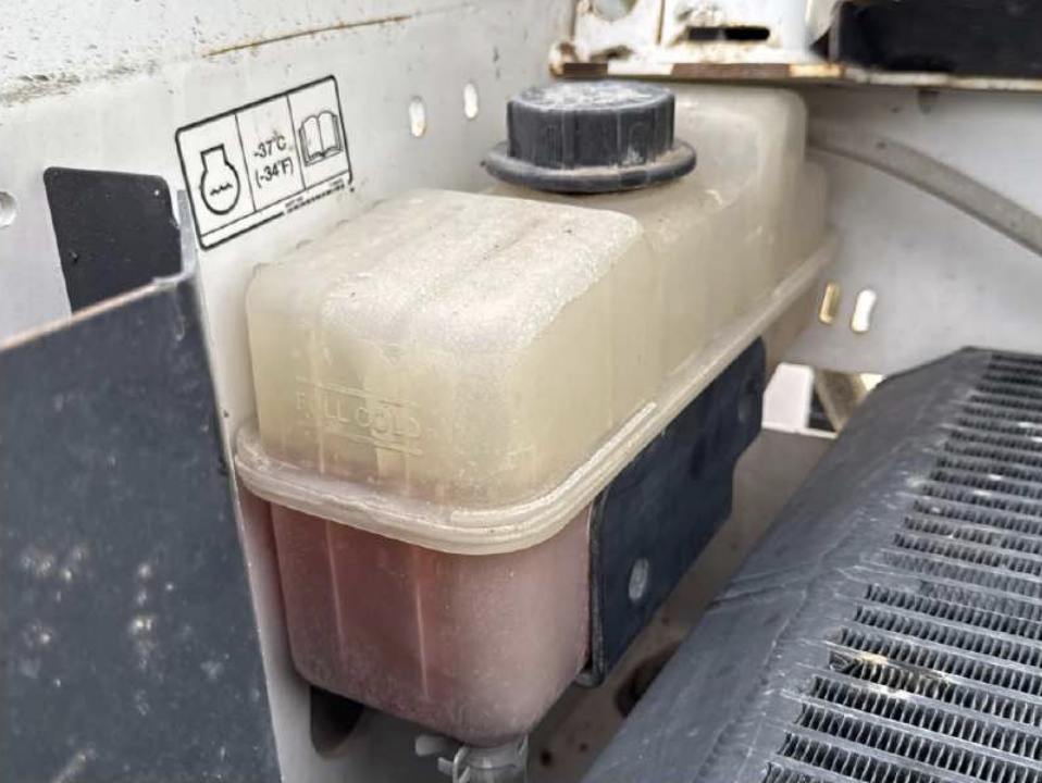SSL-005-Bobcat-S510-Skid-steer-loaders-inspection-Engine-Radiator,-oil-cooler-and-air-cooler-1