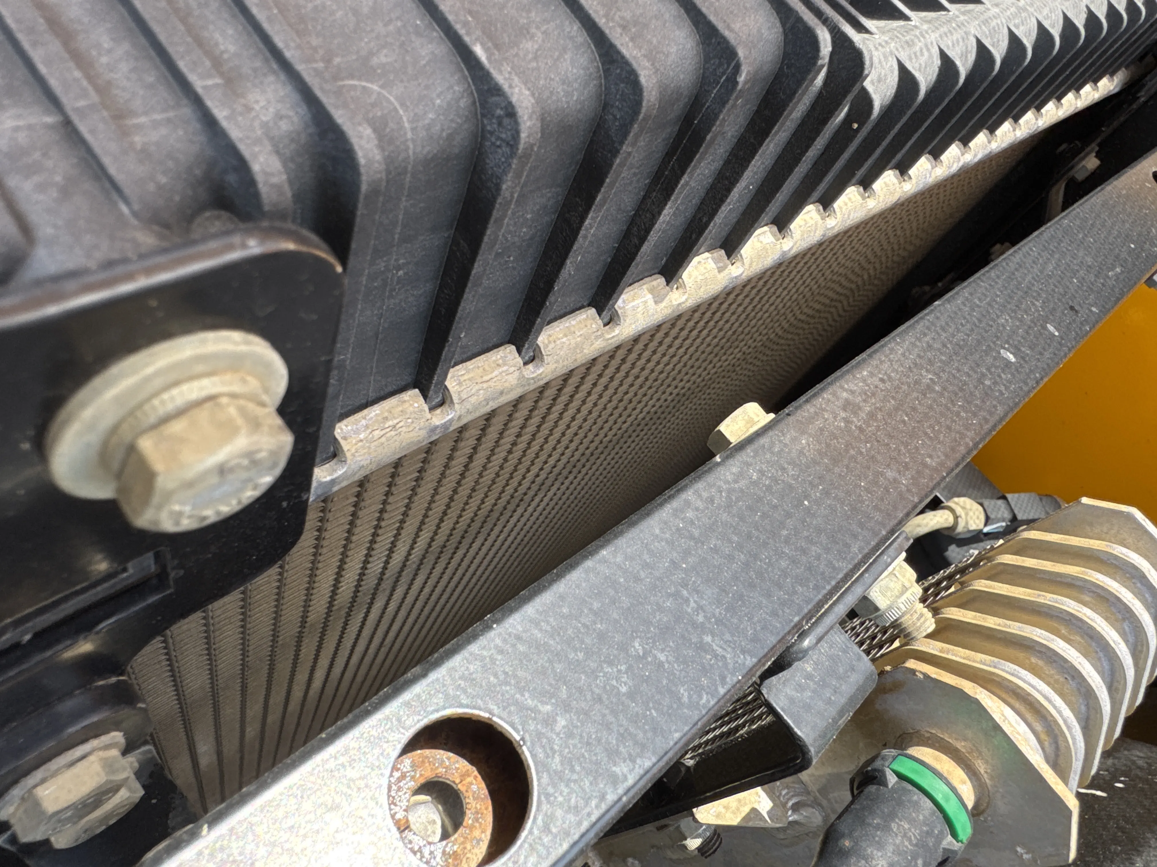 THM-002-JCB-540-170-Telehandlers-inspection-Engine-Radiator,-condenser,-intercooler,-hydraulic-cooler-1