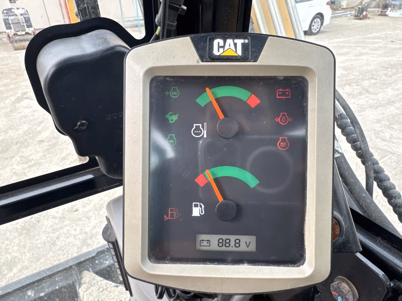 Generation-Cat 305 Mini excavators-interior