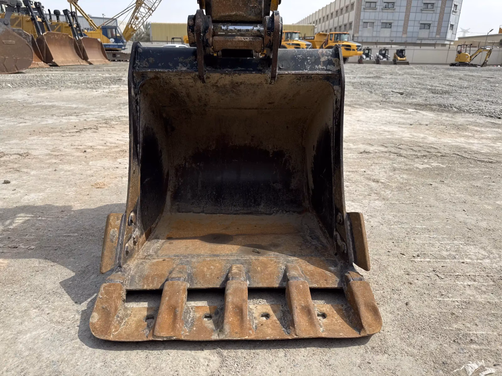 Generation-Cat 305 Mini excavators-attachments