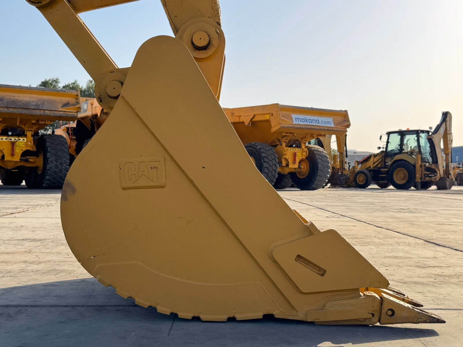 Generation-Cat 323 Medium excavators-attachments
