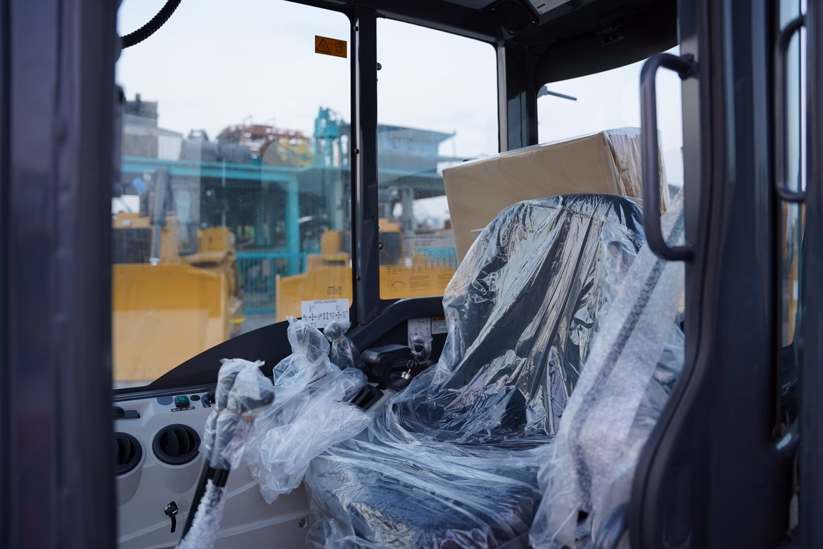 Generation-Kobelco SK35 Mini excavators-interior