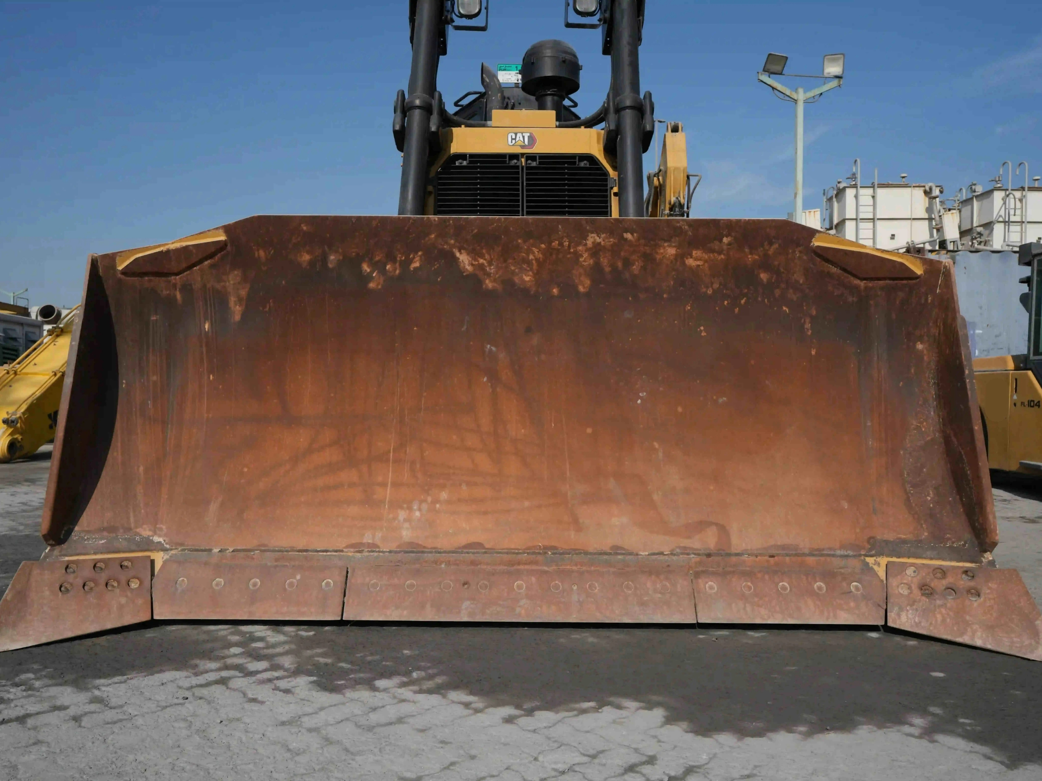 CDB-002-Cat-D8T-crawler-dozer-inspection-attachments-dozer-blade-1